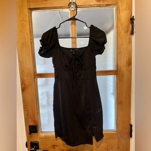 Small black dress with side slit